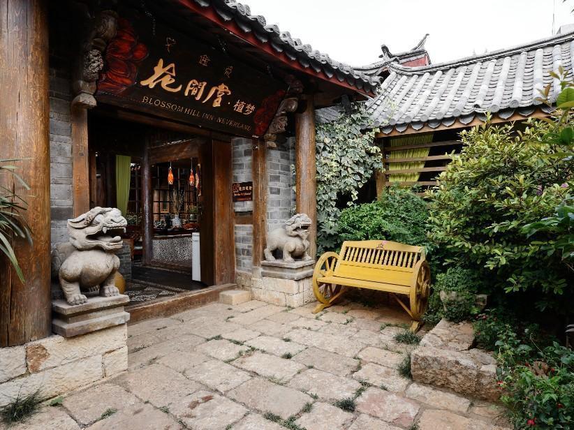 Blossom Hill Inn - Neverland Lijiang  Esterno foto